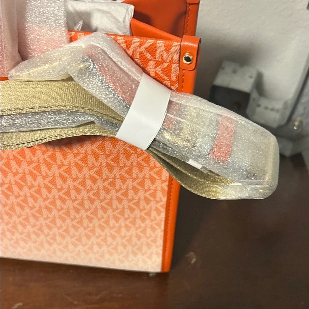 Michael Kors Ombré Orange Tote - Picture 3 of 7